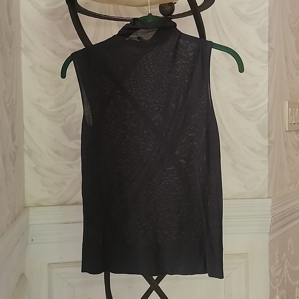 Gucci mesh top beautiful size small